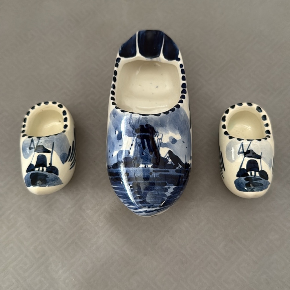 Vintage Delft Ceramic Ashtray & Two Small Clogs Blue and White  Lot of 3 Holland